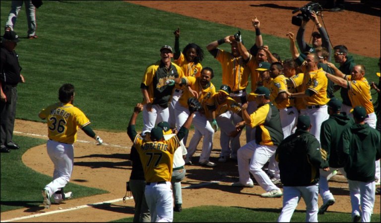 Derek Norris walk-off